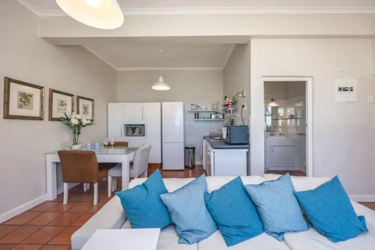 Holiday home Quaint In Clifton *